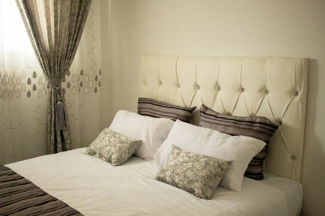 Shores Apartment *